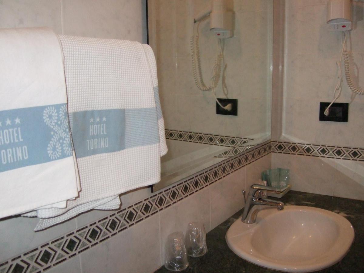 Hotel Torino Фалерна Стая снимка